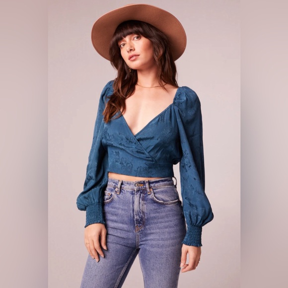 NWT Band of the Free Deep Teal Crossover Top - Picture 4 of 4